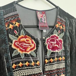 Velvet embroidered midi dress